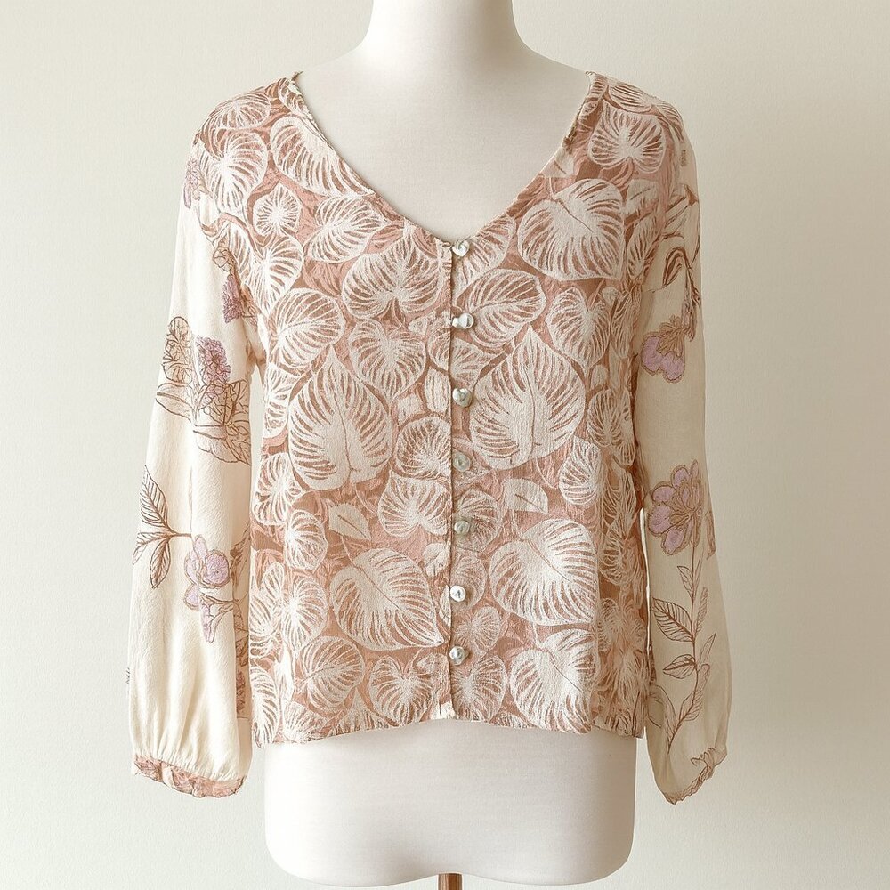 Tahari Linen Blouse Pink Medium Long Sleeved Leaf Printed Button Down V Neck Top